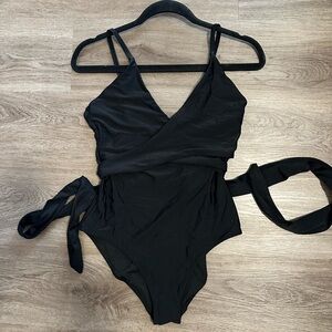 Aerie Wrap Full Coverage One Piece Swimsuit - Large Long